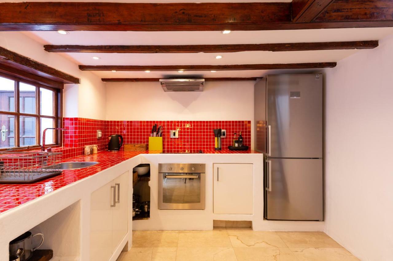 Central Cape Town, Stylish Home, With Private Courtyard エクステリア 写真