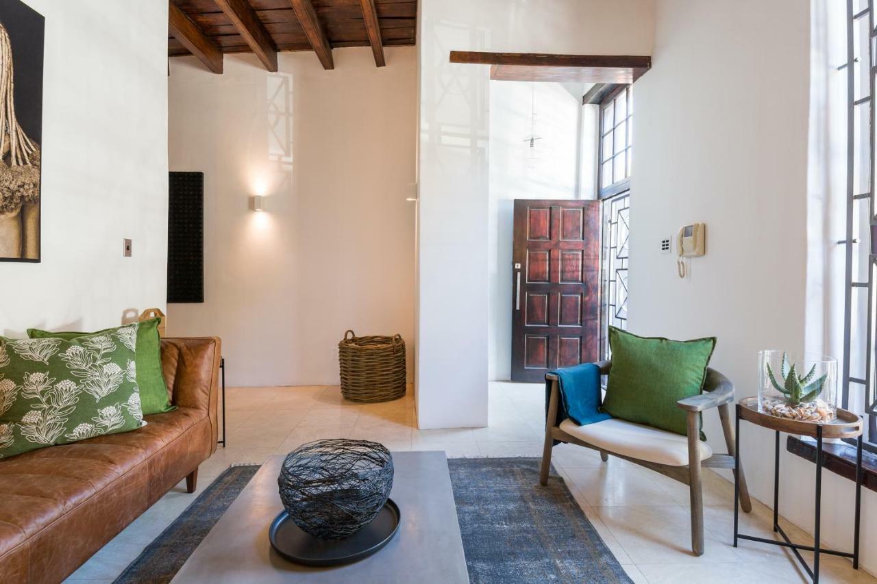 Central Cape Town, Stylish Home, With Private Courtyard エクステリア 写真