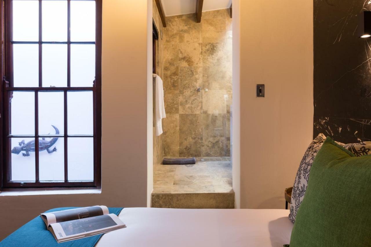 Central Cape Town, Stylish Home, With Private Courtyard エクステリア 写真